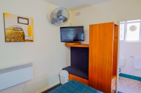 Accommodation at Abbotsleigh Motor Inn - Budget Room