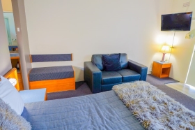 Accommodation at Abbotsleigh Motor Inn - Queen Deluxe